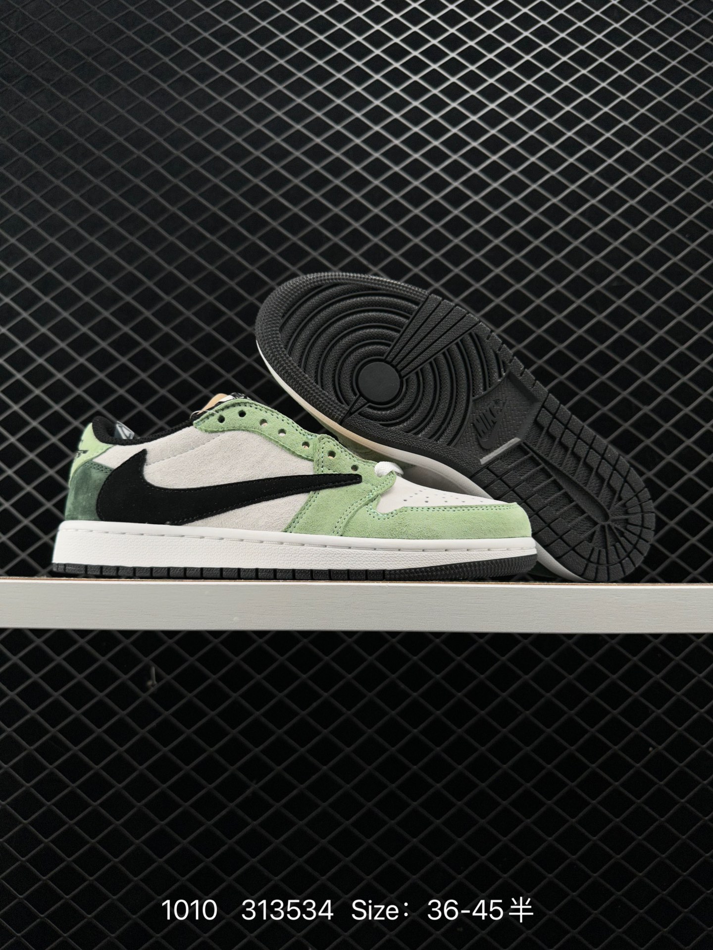 Travis Scott x Fragment x Air Jordan 1 Low